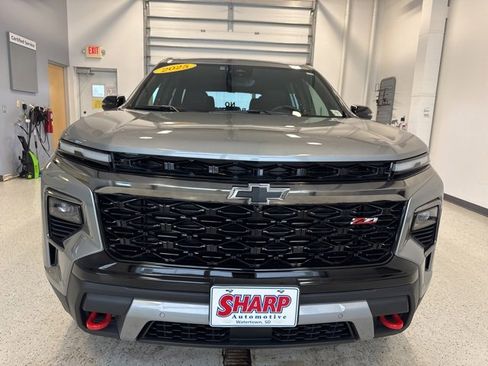 Used 2025 Chevrolet Traverse Z71 image 5