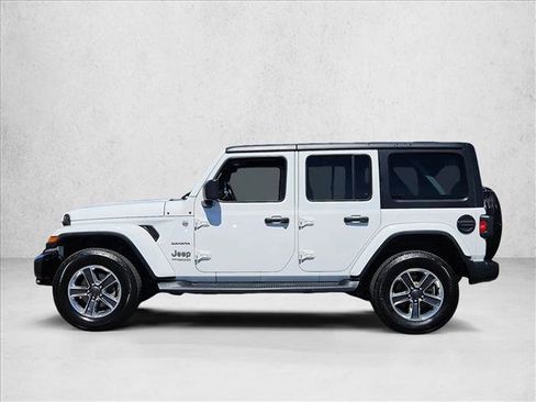 Used 2020 Jeep Wrangler Unlimited Sahara image 9