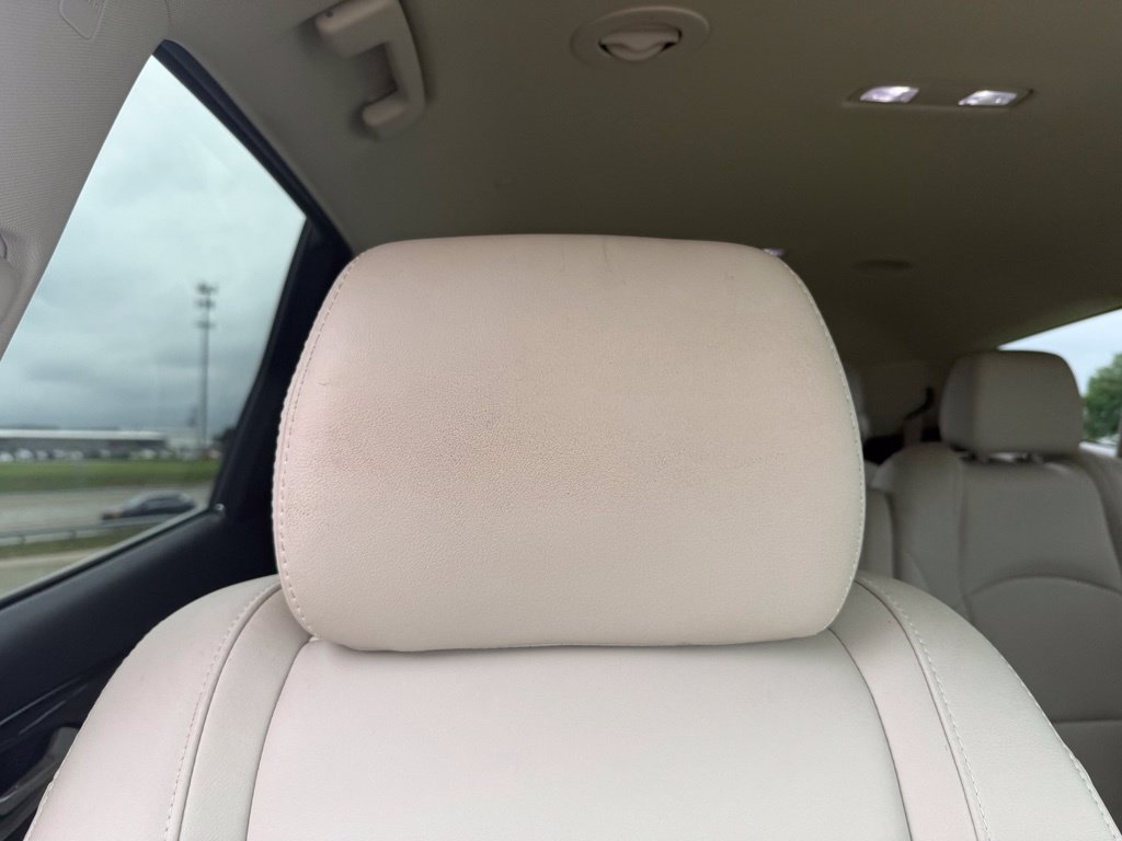 Used 2023 Buick Enclave Essence AWD/4WD image 32