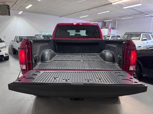 Used 2018 RAM 2500 Tradesman w/ Chrome Appearance Group AWD/4WD image 5