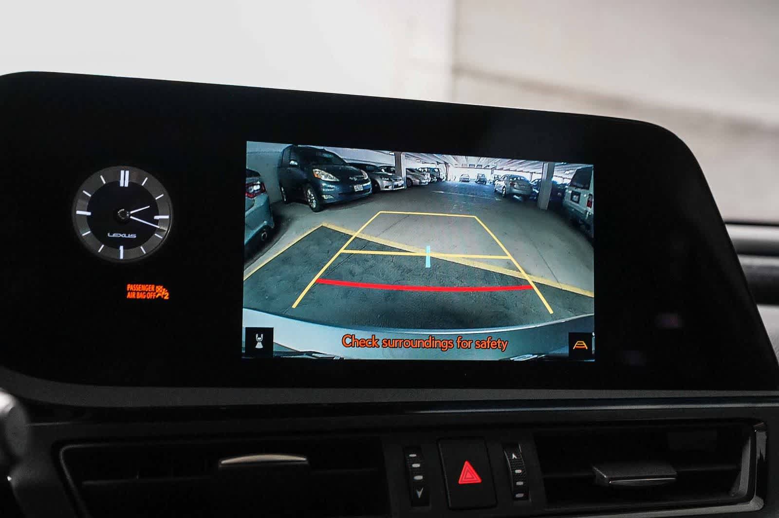 Used 2025 Lexus ES 300h w/ Premium Package FWD image 26