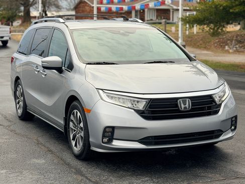 Used 2021 Honda Odyssey EX-L image 3