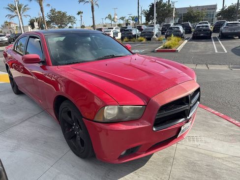 Used 2013 Dodge Charger SXT w/ Blacktop Pkg RWD image 24