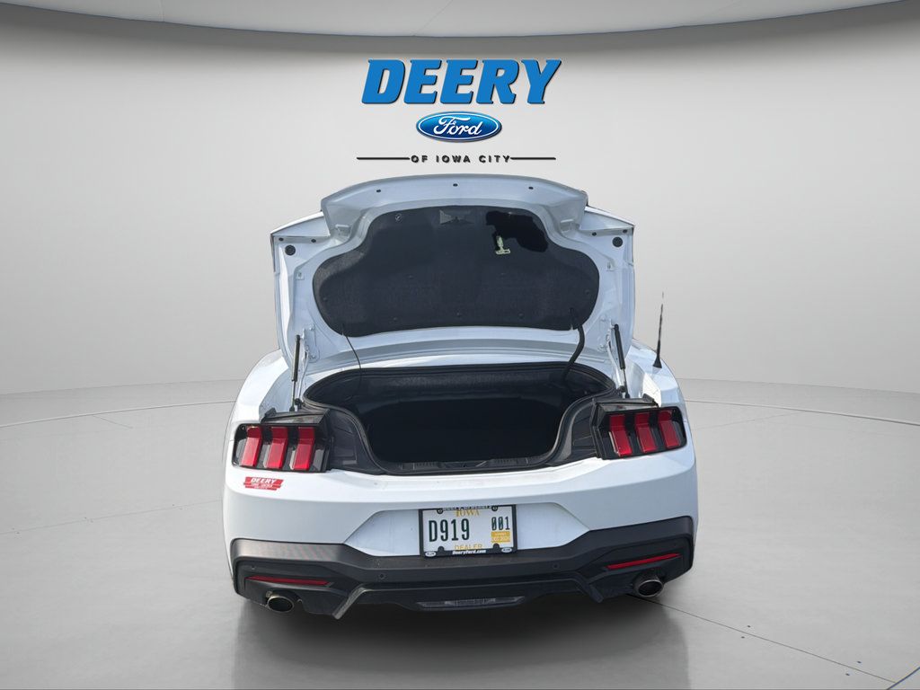 Used 2025 Ford Mustang GT Premium RWD image 41