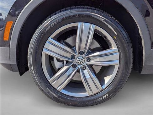 Used 2021 Volkswagen Tiguan S FWD image 9