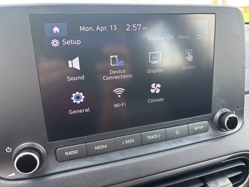 Used 2022 Hyundai Kona SE image 20