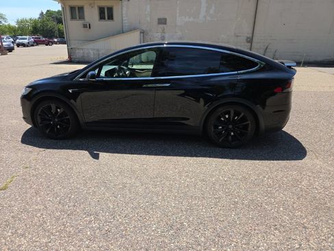 Used 2020 Tesla Model X Long Range AWD/4WD image 8