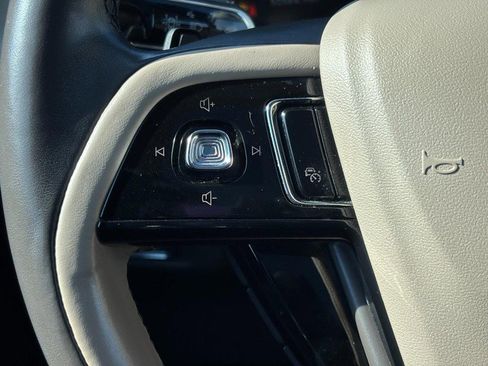 Used 2020 Lincoln Corsair Reserve w/ Equipment Group 202A image 17