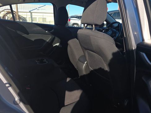 Used 2016 MAZDA MAZDA3 i Touring image 12