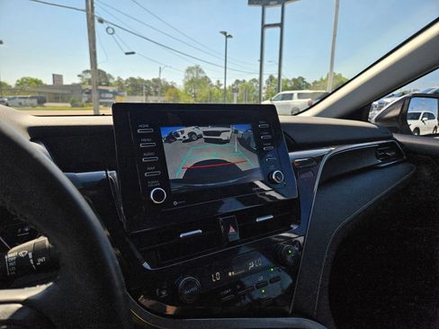 Used 2023 Toyota Camry SE image 17