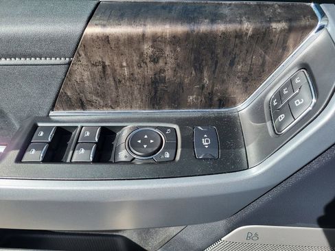 Used 2024 Ford F250 Lariat image 25