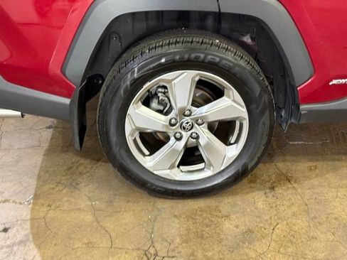 Used 2021 Toyota RAV4 Limited w/ Limited Grade Weather Package AWD/4WD image 6
