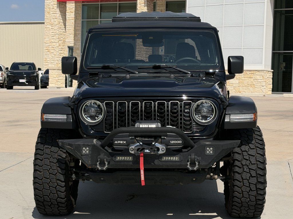 Used 2025 Jeep Gladiator Rubicon AWD/4WD image 7