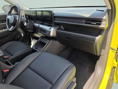 Used 2026 Hyundai Kona SEL Premium FWD image 14