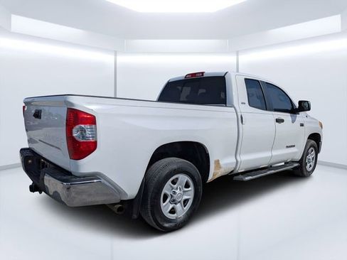 Used 2017 Toyota Tundra SR5 AWD/4WD image 3