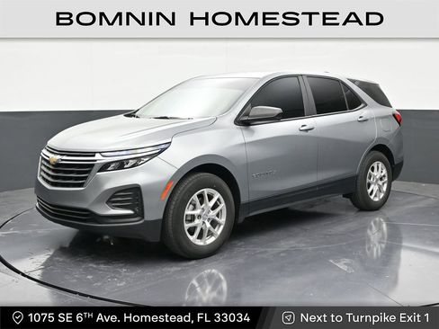 Used 2024 Chevrolet Equinox LS image 1