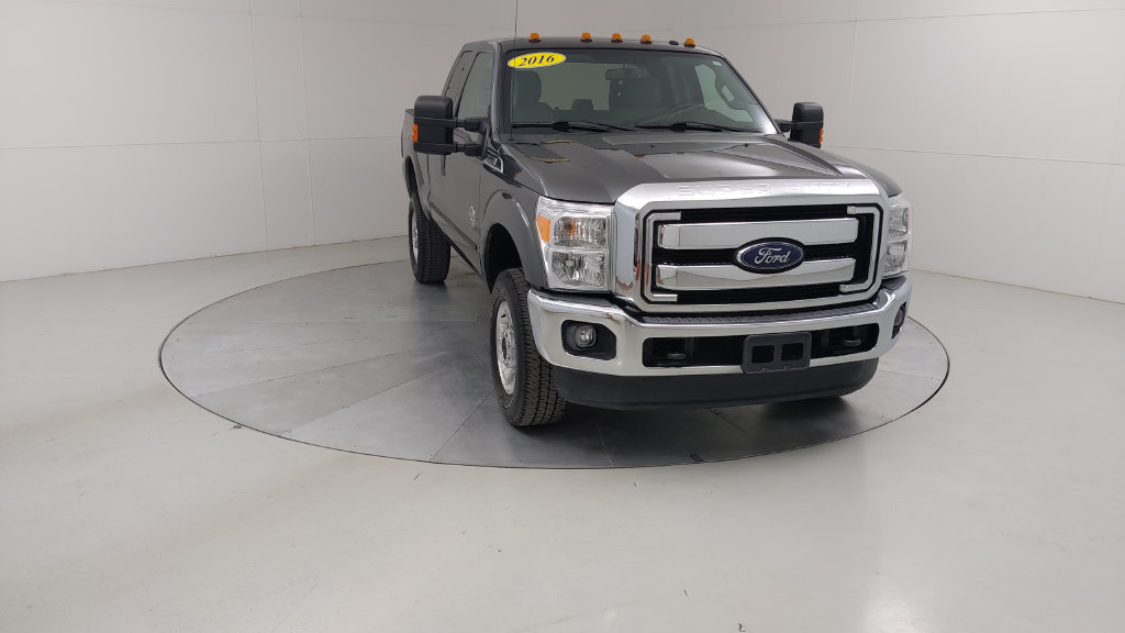 Used 2016 Ford F250 XLT w/ XLT Value Package AWD/4WD image 9