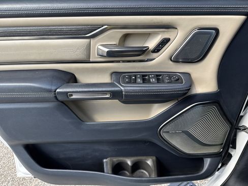 Used 2019 RAM 1500 Limited AWD/4WD image 9