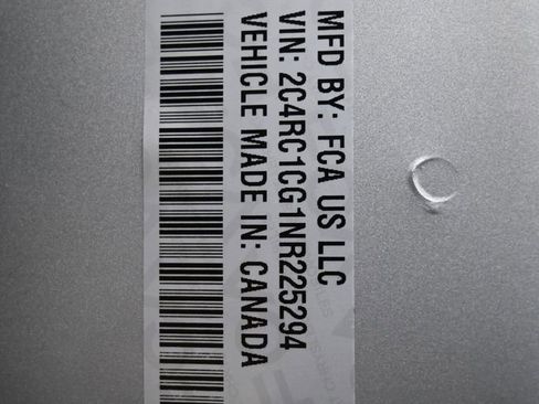Used 2022 Chrysler Voyager LX FWD image 11