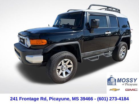 Used 2014 Toyota FJ Cruiser 4WD w/ Upgrade Package image 1