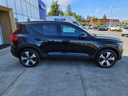 Used 2023 Volvo XC40 Recharge Plus w/ Protection Package Premier AWD/4WD image 4