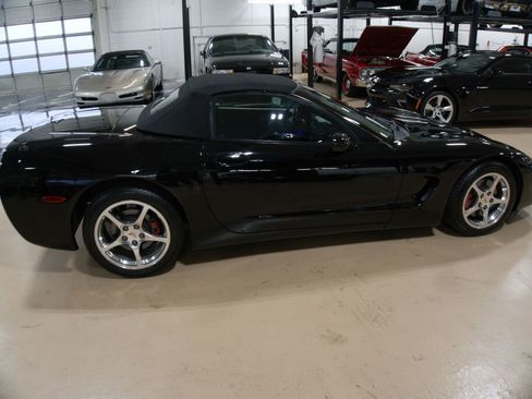 Used 2002 Chevrolet Corvette w/ Preferred Equipment Group2 image 6