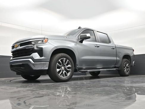 Used 2025 Chevrolet Silverado 1500 LT RWD image 19