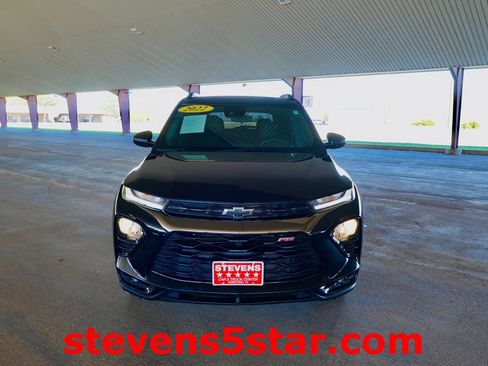 Used 2022 Chevrolet TrailBlazer RS image 2