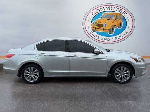 Used 2011 Honda Accord EX-L image 7