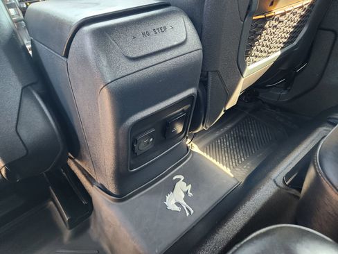 Used 2021 Ford Bronco Badlands image 33