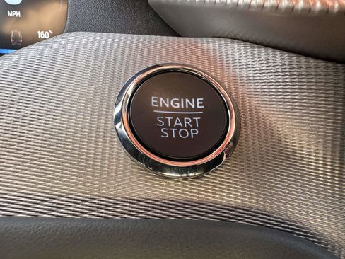 Used 2025 Ford Explorer Active image 21