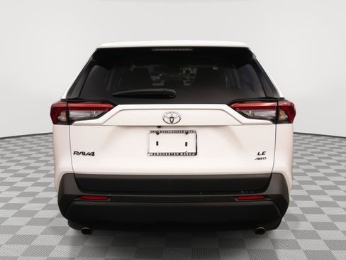 Used 2023 Toyota RAV4 LE image 19