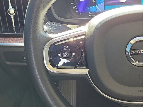 Used 2024 Volvo S60 B5 Plus image 19