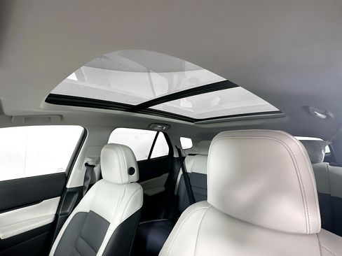 Used 2025 Honda Prologue Touring image 18