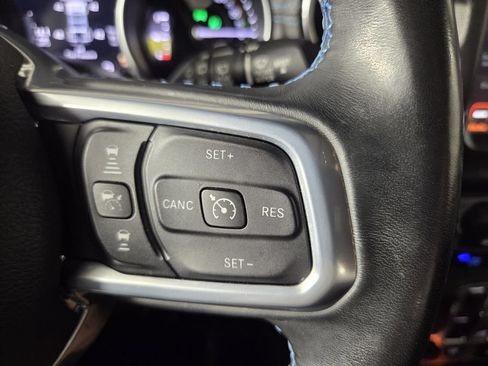 Used 2022 Jeep Wrangler Unlimited Rubicon 4xe w/ Steel Bumper Group AWD/4WD image 17