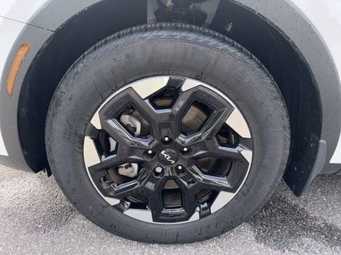 Certified 2025 Kia Sorento S w/ Panoramic Sunroof Package FWD image 25
