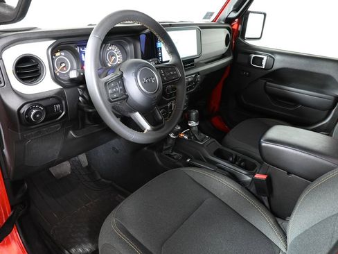 Used 2024 Jeep Wrangler Sport S image 14