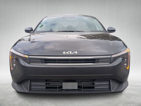 New 2025 Kia K4 LXS image 8