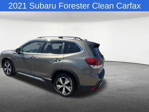 Used 2021 Subaru Forester Touring image 7