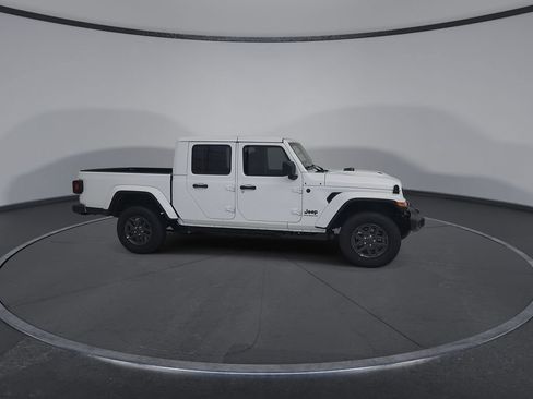New 2026 Jeep Gladiator Sport AWD/4WD image 16