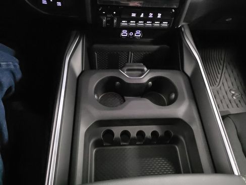 New 2026 RAM 2500 Big Horn AWD/4WD image 25