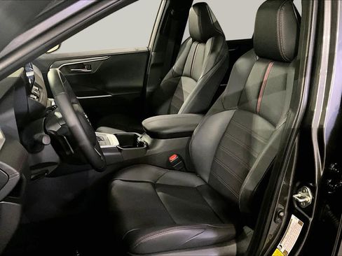Used 2025 Toyota RAV4 XSE w/ Premium Package AWD/4WD image 11