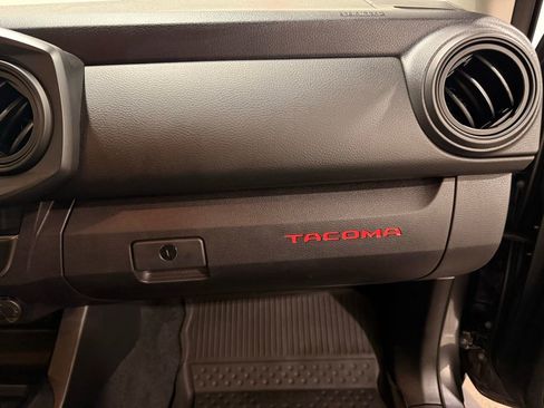 Used 2021 Toyota Tacoma SR w/ SR Convenience Package image 29