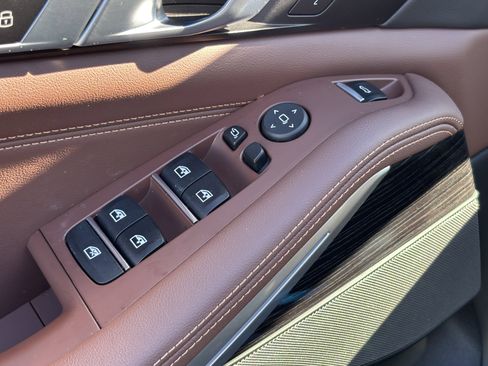 Certified 2025 BMW X5 M60i w/ Executive Package image 15