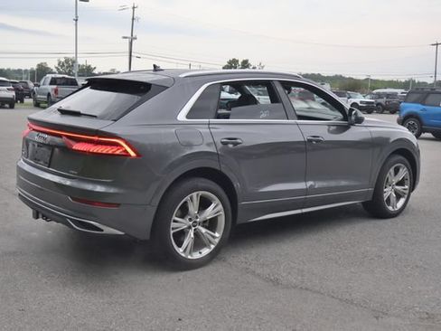 Used 2021 Audi Q8 Premium Plus AWD/4WD image 7