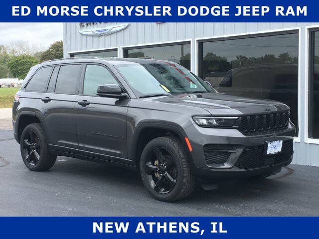 Used 2023 Jeep Grand Cherokee Altitude AWD/4WD image 1
