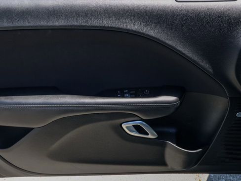 Used 2023 Dodge Challenger SXT RWD image 19