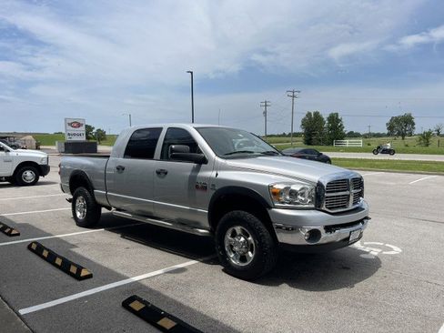 Used 2008 Dodge Ram 2500 Truck SXT w/ Popular Equipment Group image 4