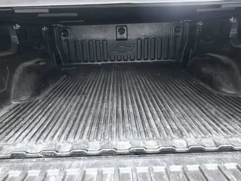 Used 2018 Chevrolet Silverado 1500 LT w/ All Star Edition AWD/4WD image 32