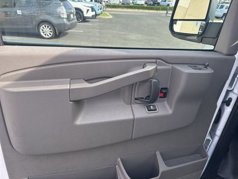 New 2026 Chevrolet Express 2500 w/ Driver Convenience Package RWD image 6